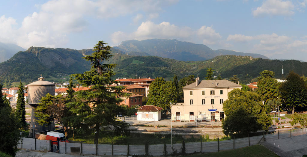 Appartamenti Vacanza Tra Venezia E Le Dolomiti Vittorio Veneto Exterior photo